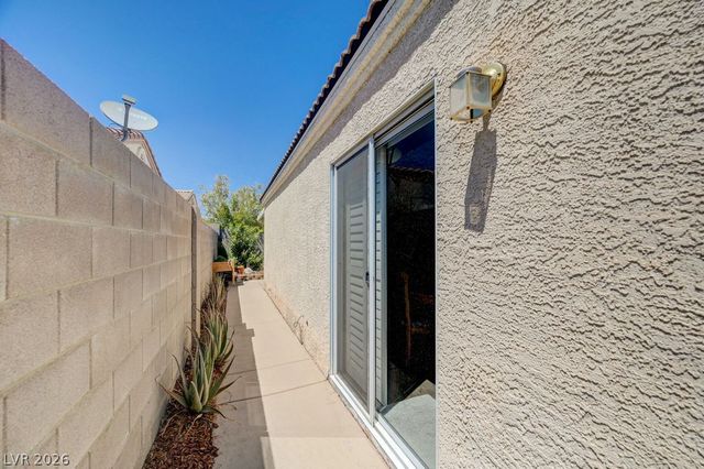 4945 Mascaro Drive, Las Vegas, NV 89122