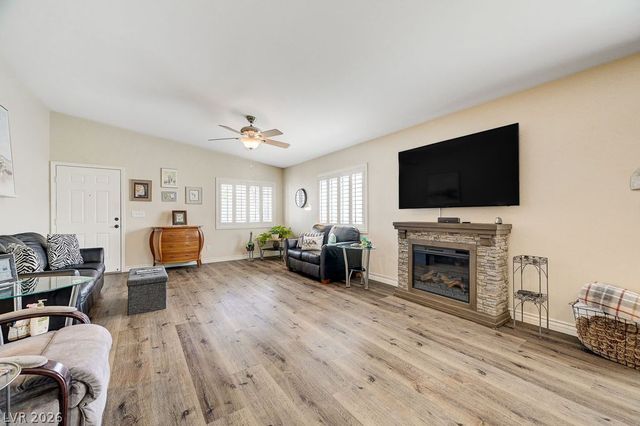 4945 Mascaro Drive, Las Vegas, NV 89122