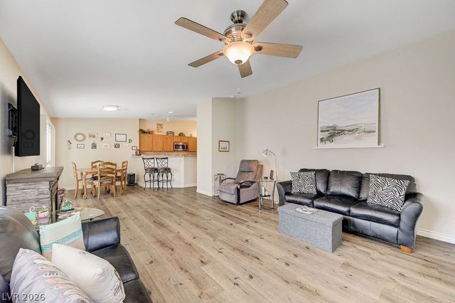 4945 Mascaro Drive, Las Vegas, NV 89122
