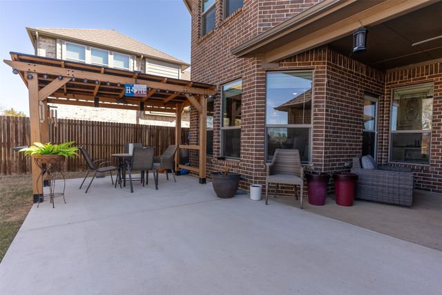 145 Mockingbird Hill Drive, Joshua, TX 76058