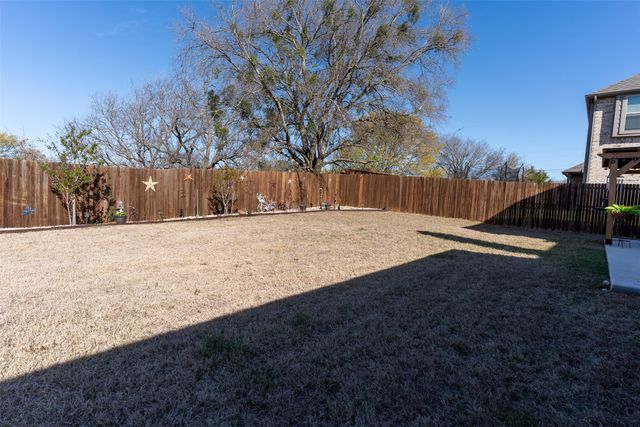145 Mockingbird Hill Drive, Joshua, TX 76058