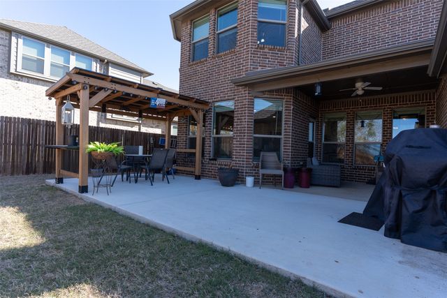 145 Mockingbird Hill Drive, Joshua, TX 76058