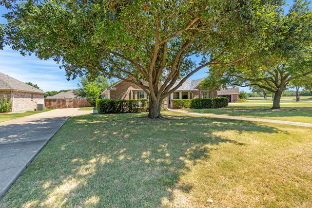 135 Honeysuckle Drive, Justin, TX 76247