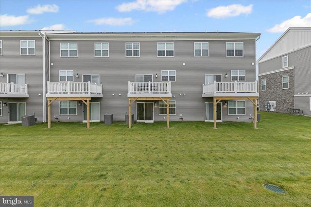 122 ADA HIGHTOWER AVE, Pennington, NJ 08534