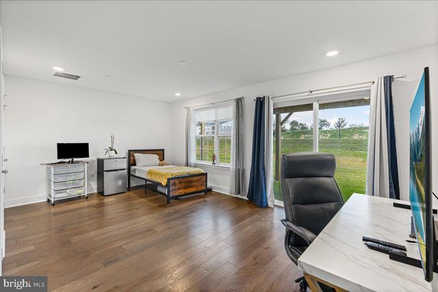 122 ADA HIGHTOWER AVE, Pennington, NJ 08534