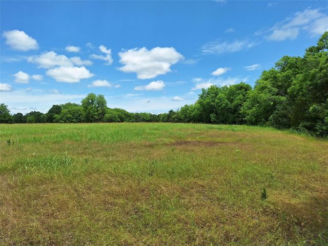 2403 County Road 3210, Dodd City, TX 75438