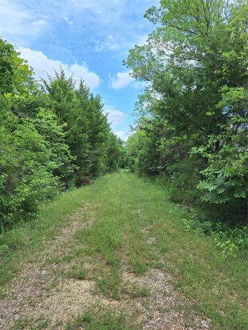 2403 County Road 3210, Dodd City, TX 75438