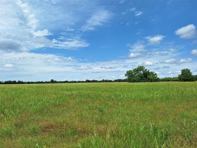 2403 County Road 3210, Dodd City, TX 75438
