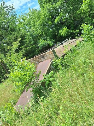 2403 County Road 3210, Dodd City, TX 75438