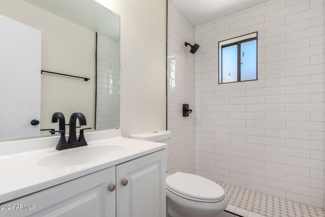 6813 E AVALON Drive, Scottsdale, AZ 85251