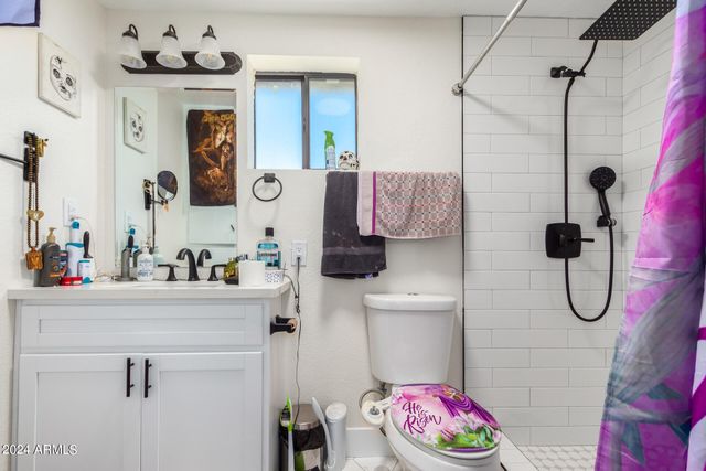 6813 E AVALON Drive, Scottsdale, AZ 85251