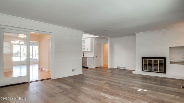 2706 Lime Kiln Ln, Louisville, KY 40222