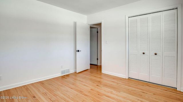 2706 Lime Kiln Ln, Louisville, KY 40222