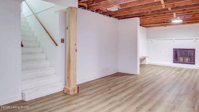 2706 Lime Kiln Ln, Louisville, KY 40222