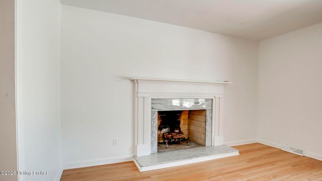 2706 Lime Kiln Ln, Louisville, KY 40222