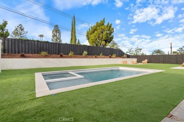 23755 Clarendon, Woodland Hills, CA 91367