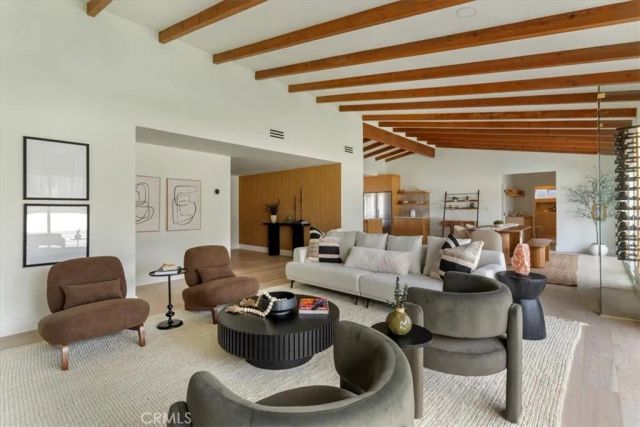 23755 Clarendon, Woodland Hills, CA 91367