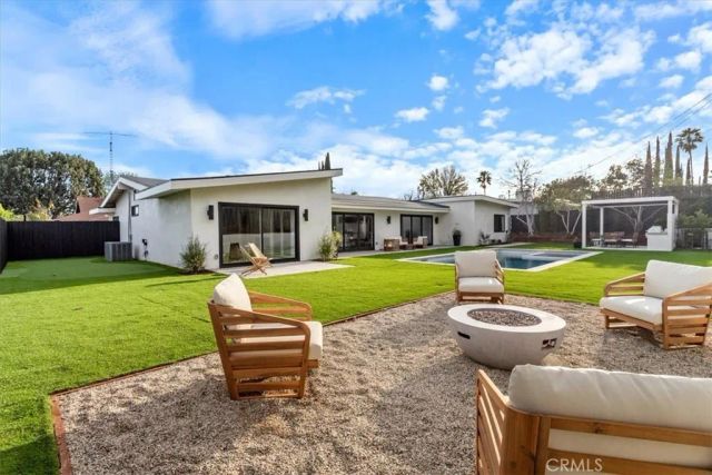 23755 Clarendon, Woodland Hills, CA 91367