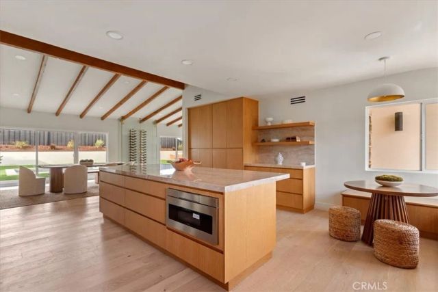 23755 Clarendon, Woodland Hills, CA 91367