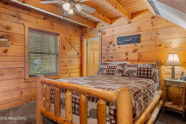 4388 Carolina Cove Way, Sevierville, TN 37863