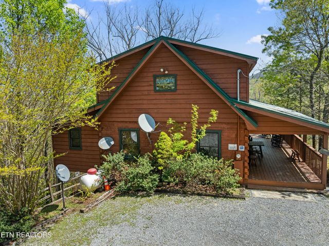 4388 Carolina Cove Way, Sevierville, TN 37863