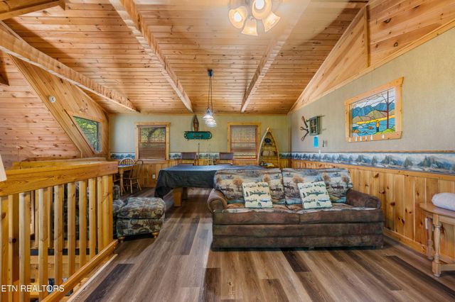 4388 Carolina Cove Way, Sevierville, TN 37863