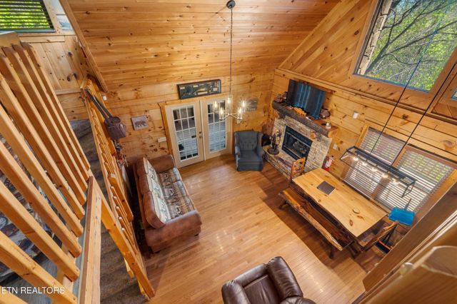 4388 Carolina Cove Way, Sevierville, TN 37863