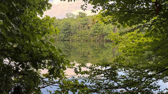 222 Beach Drive, Mahopac, NY 10541