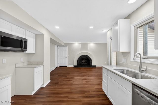 578 N Main Street, Amherst, OH 44001