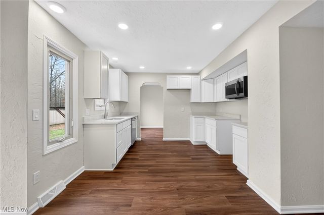 578 N Main Street, Amherst, OH 44001