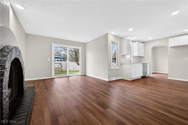 578 N Main Street, Amherst, OH 44001