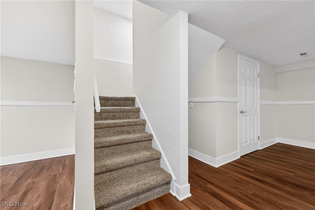 578 N Main Street, Amherst, OH 44001