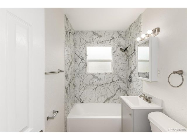 1780 Alton St, Aurora, CO 80010