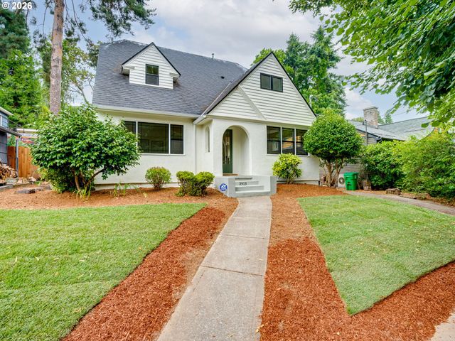 3915 NE Stanton ST, Portland, OR 97212