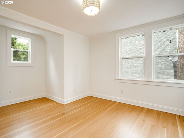 3915 NE Stanton ST, Portland, OR 97212
