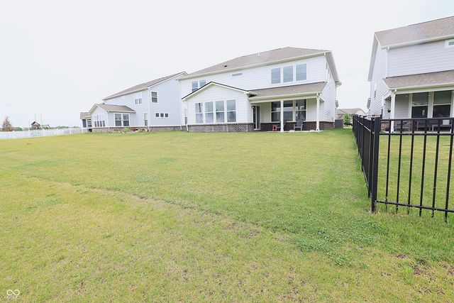 15907 Black Willow, Fishers, IN 46040