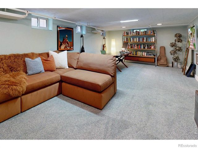 665 Ivy Street, Denver, CO 80220