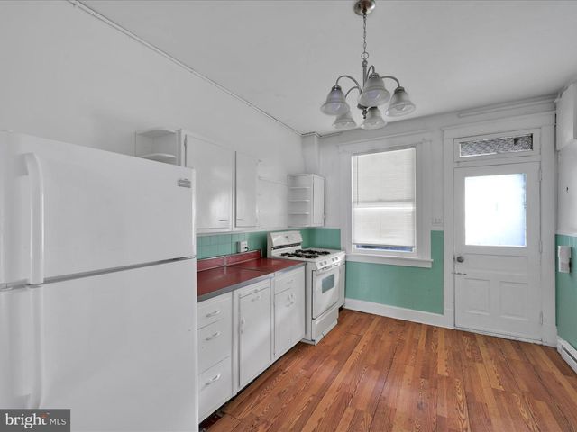 608 FAIRVIEW ST, Pottsville, PA 17901