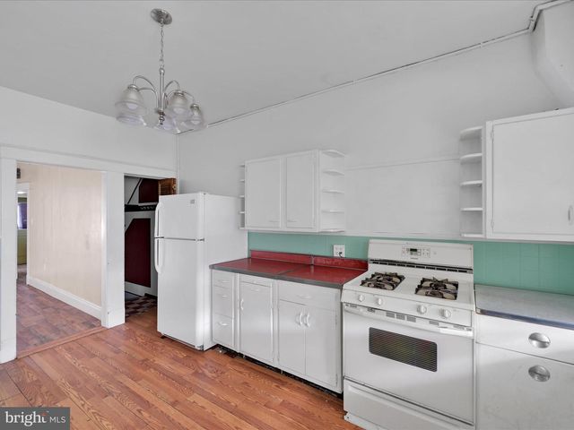 608 FAIRVIEW ST, Pottsville, PA 17901