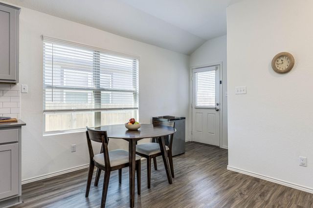 557 Greatest Gift WAY, Jarrell, TX 76537