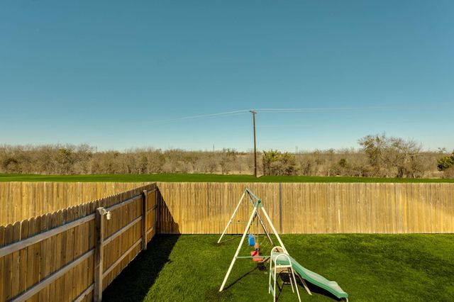 557 Greatest Gift WAY, Jarrell, TX 76537