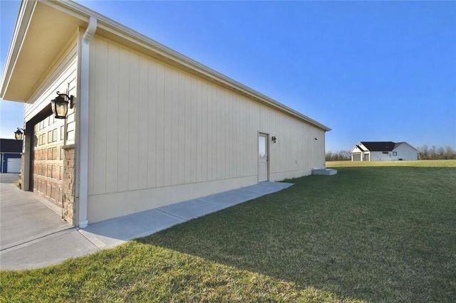 405 W 10th Street, Lawson, MO 64062