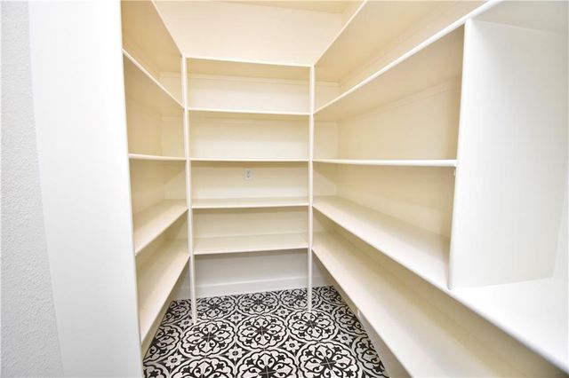 405 W 10th Street, Lawson, MO 64062