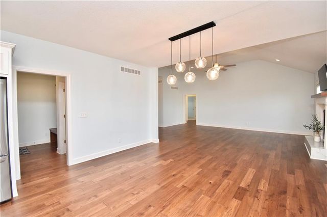 405 W 10th Street, Lawson, MO 64062