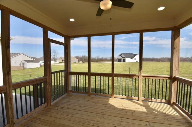 405 W 10th Street, Lawson, MO 64062