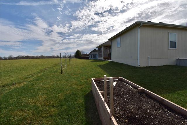 405 W 10th Street, Lawson, MO 64062