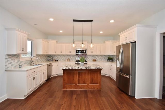 405 W 10th Street, Lawson, MO 64062