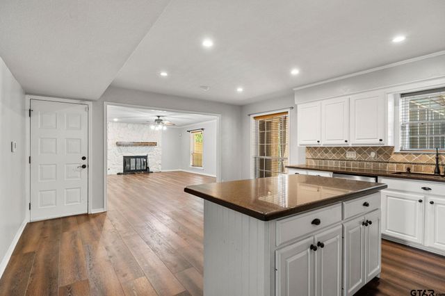 503 Pebble Beach, Jacksonville, TX 75766