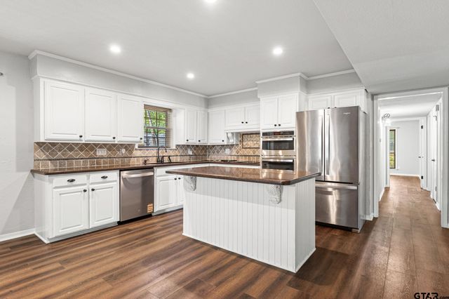 503 Pebble Beach, Jacksonville, TX 75766