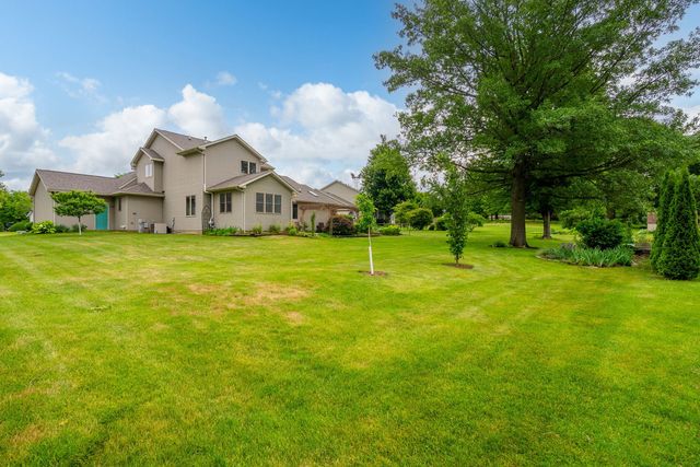 915 Pleasant Hill Drive, De Witt, IA 52472
